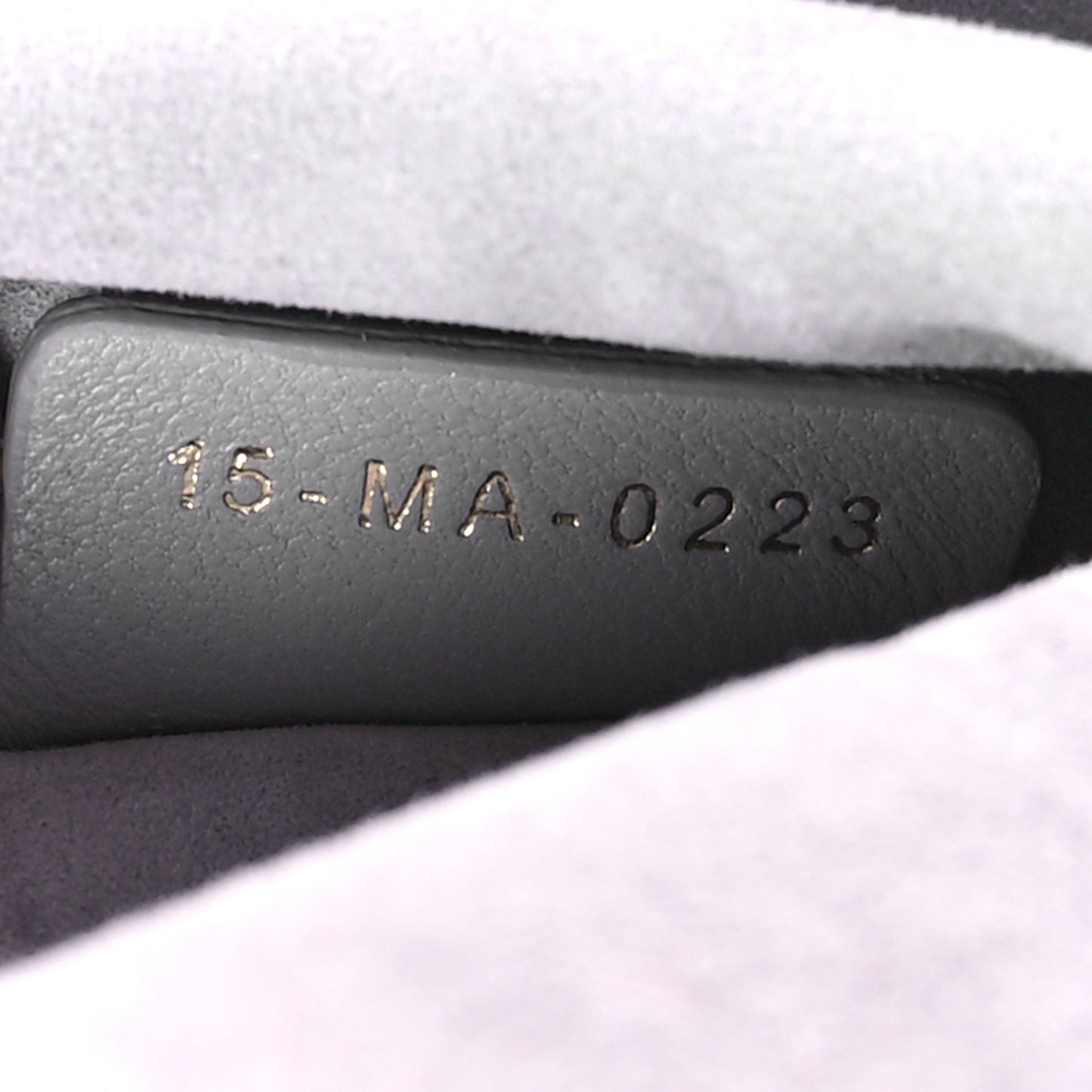 Lambskin Supple Macrocannage Ammi Bag Grey