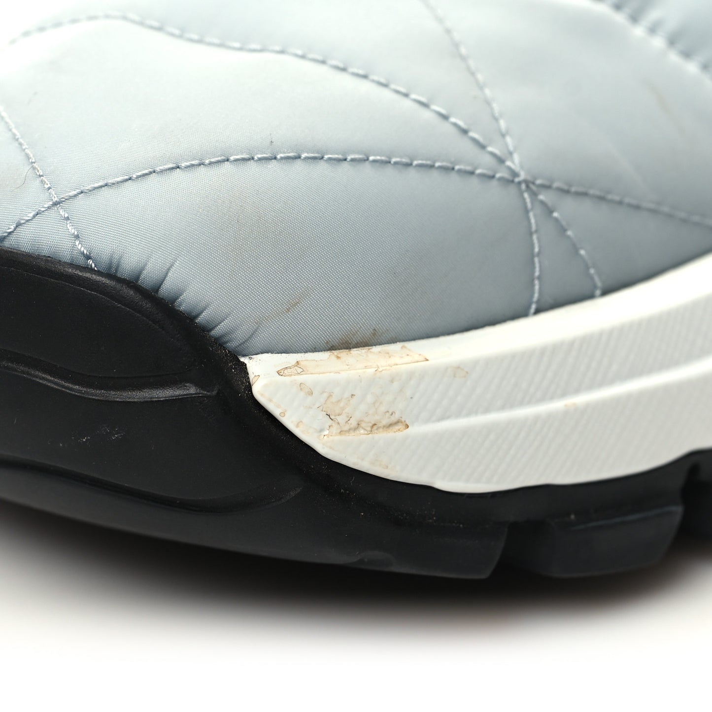 Re-Nylon Piuma Metal Triangle Logo Quilted 45mm Sneakers 39.5 Fiordaliso