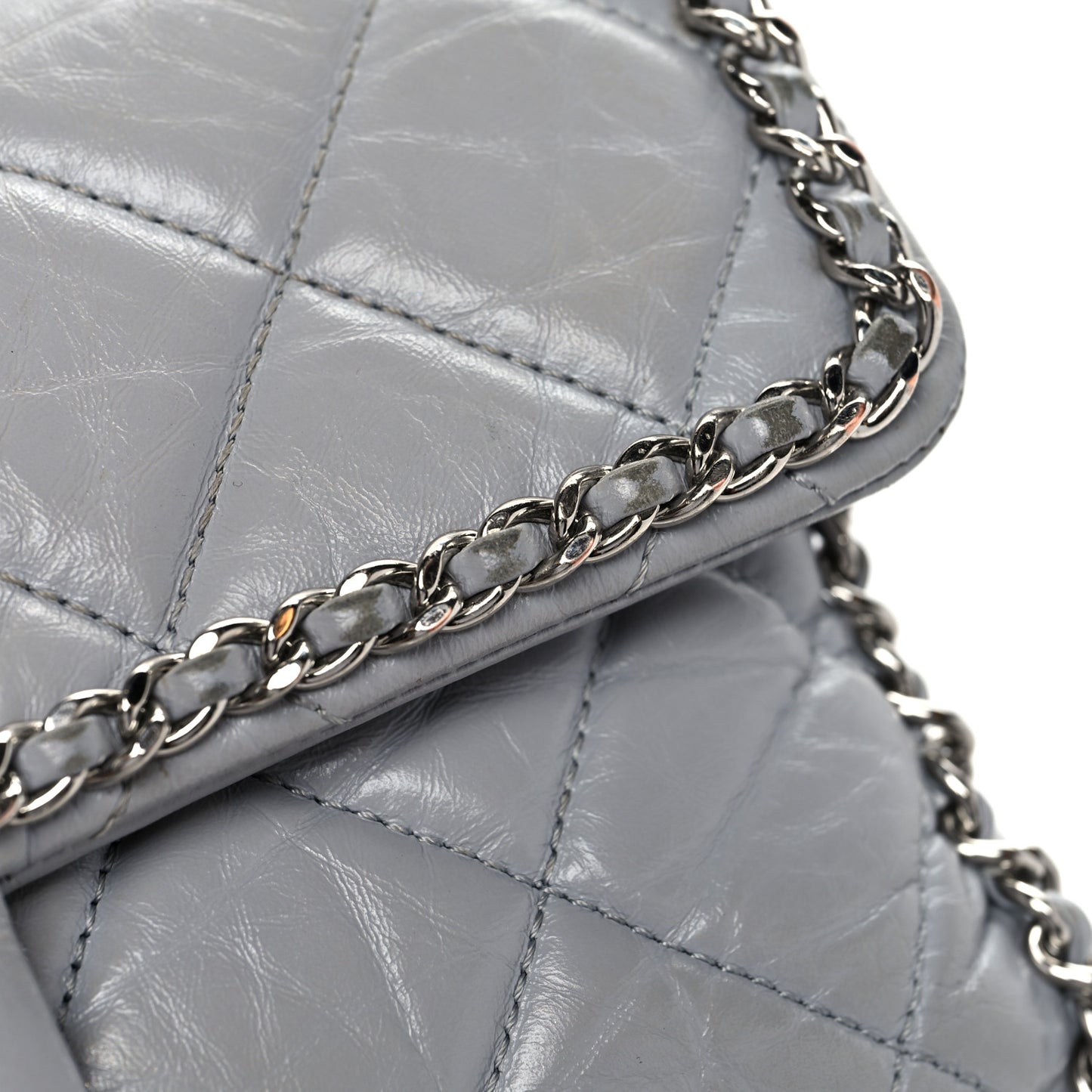 Crumpled Calfskin Medium Chain All Over Flap Grey