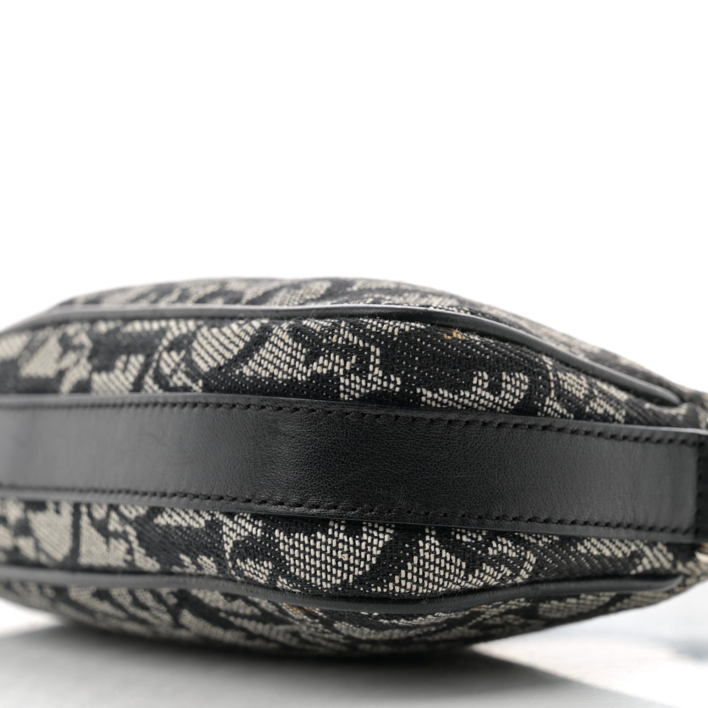 Monogram Shoulder Bag Pochette Black