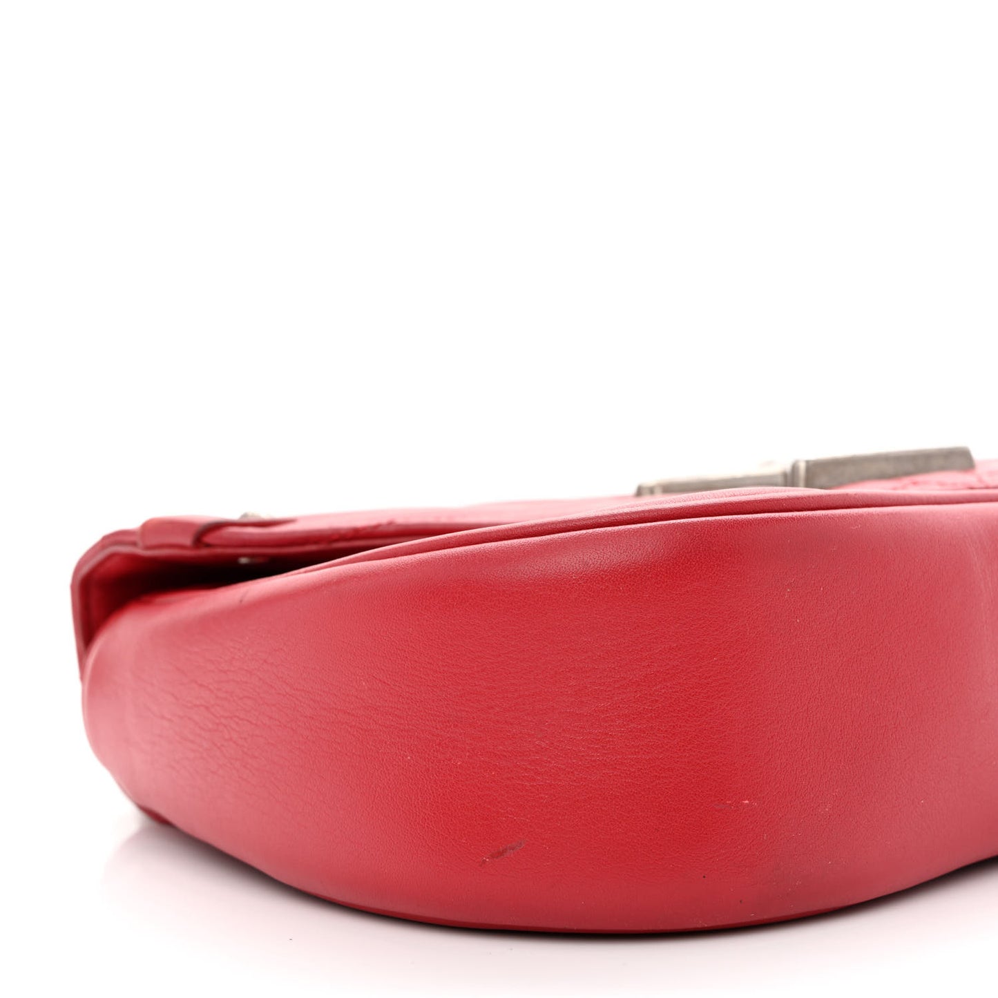 Calfskin New Wave Chain PM Ecarlate