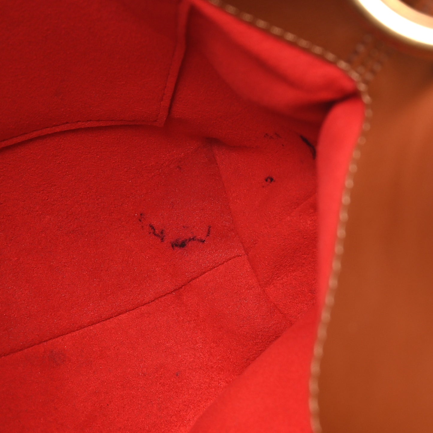 Monogram Tuileries Besace Caramel Rouge