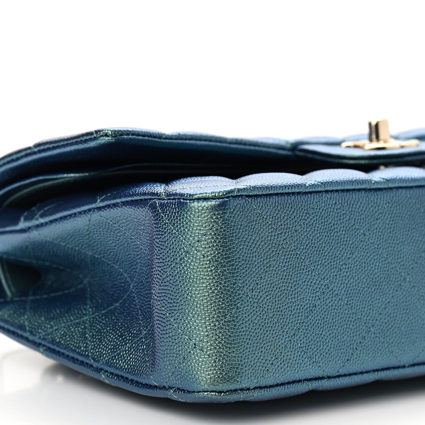 Iridescent Caviar Quilted Medium Double Flap Green