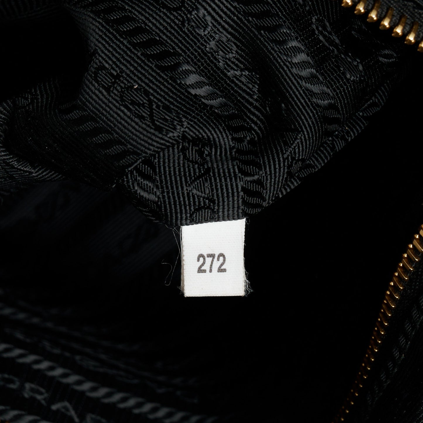 Re-Nylon Impunturato Saffiano Triangle Stitched Re-Edition 1995 Chaine Large Shoulder Bag Black