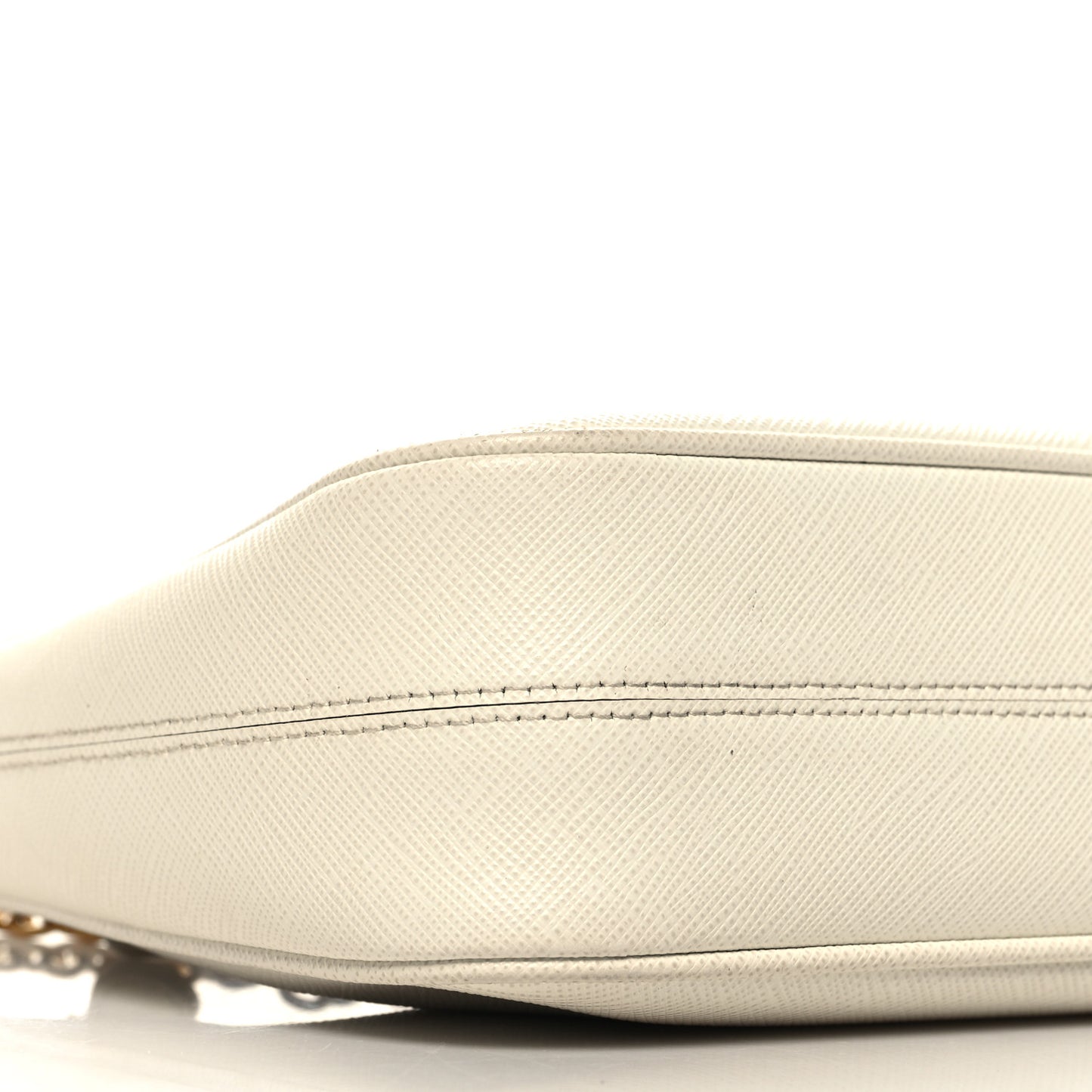 Saffiano Re-Edition 2005 Shoulder Bag White