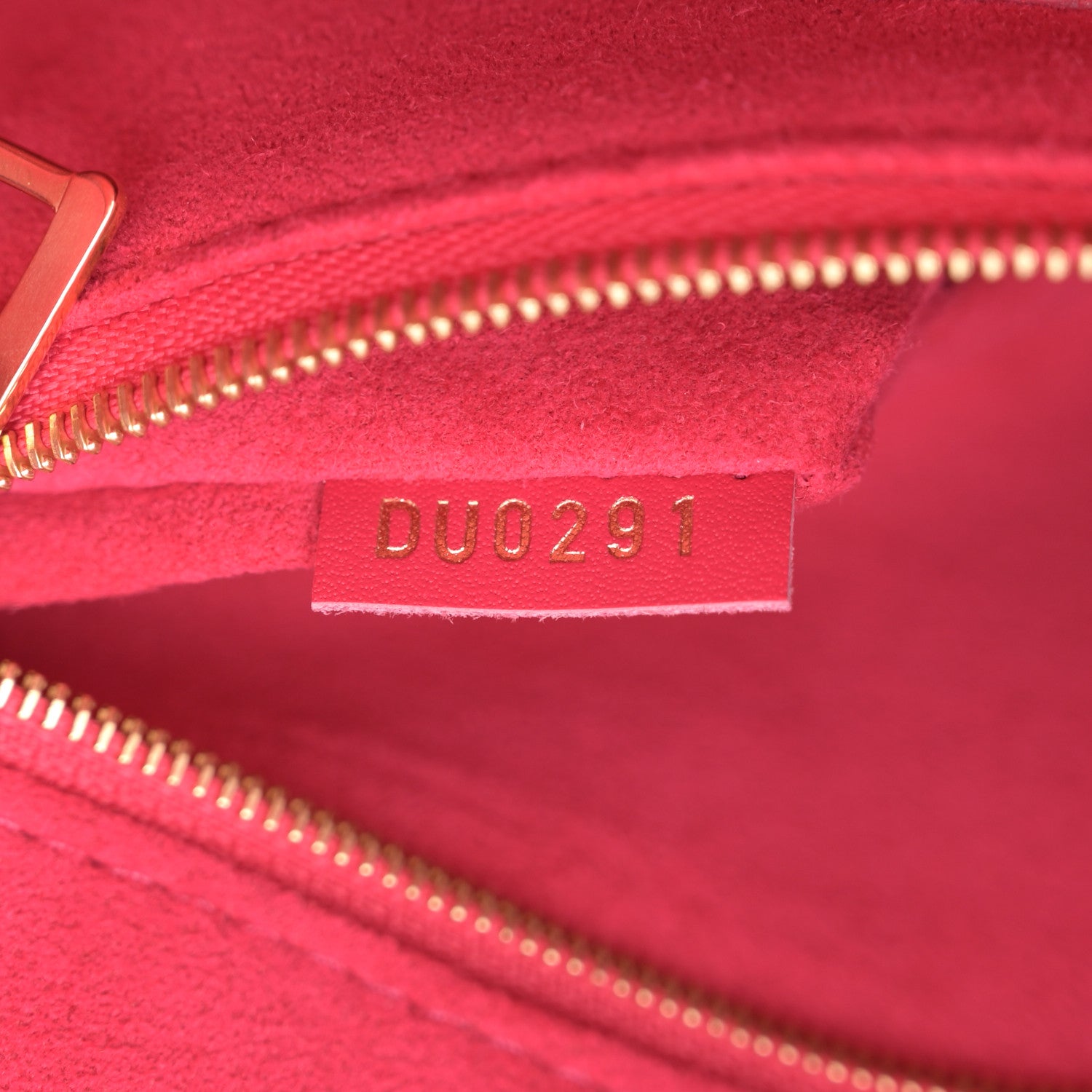 Louis Vuitton Empreinte Monogram Giant Onthego PM Freesia 7 of 12
