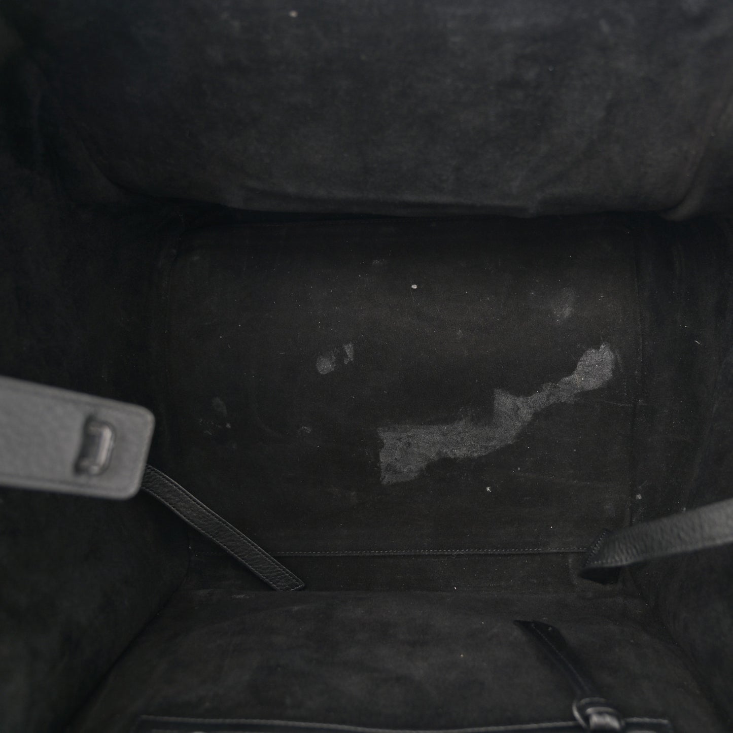 Supple Calfskin Medium Phantom Luggage Black