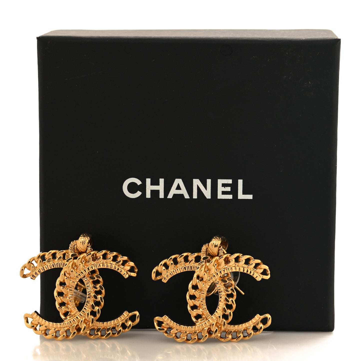 Metal CC Chain Drop Earrings Gold