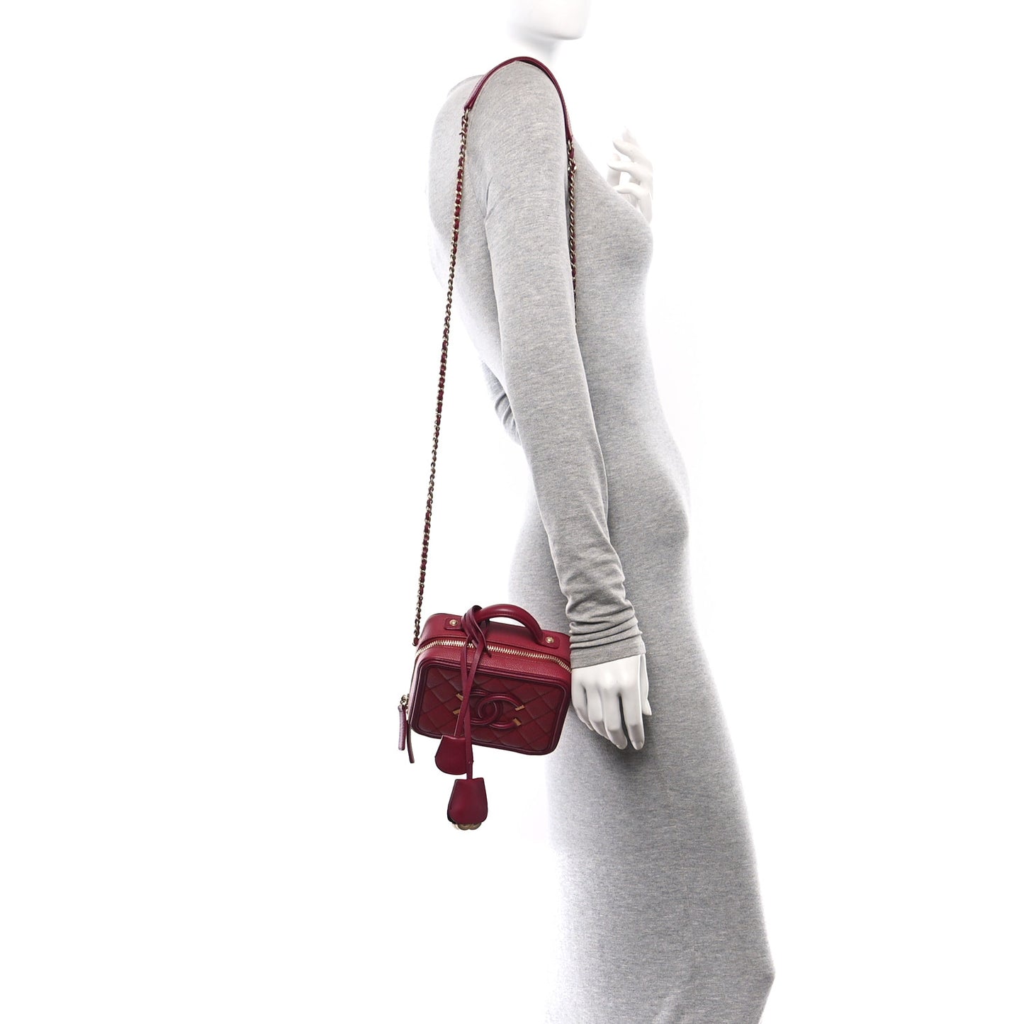 Caviar Quilted Small CC Filigree Vanity Case Burgundy