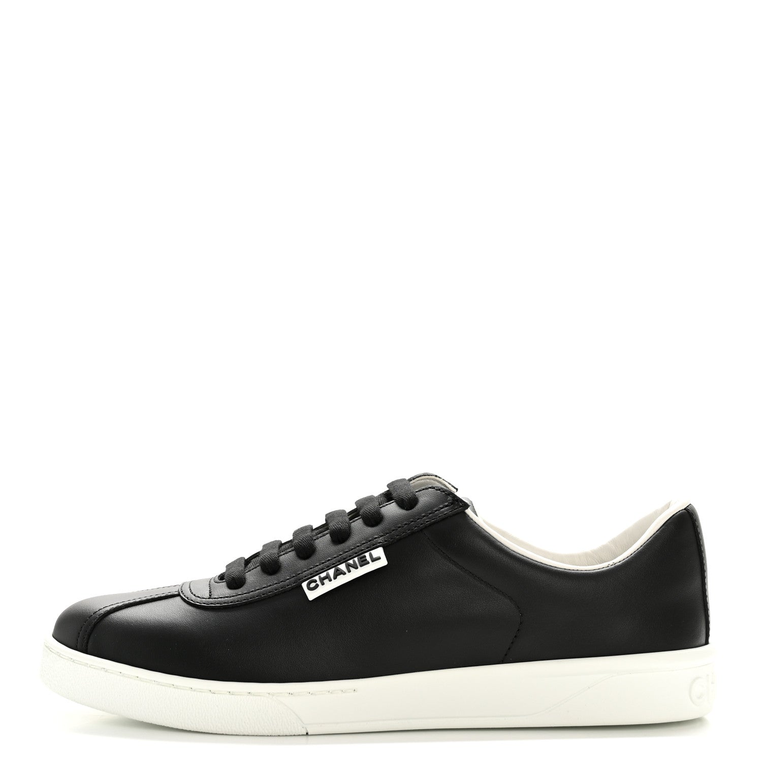 靴 CHANEL 35,5 CHANEL WHITE CROCODILE EMBOSSED LACE UP HIGH TOP SNEAKERS TRAINER