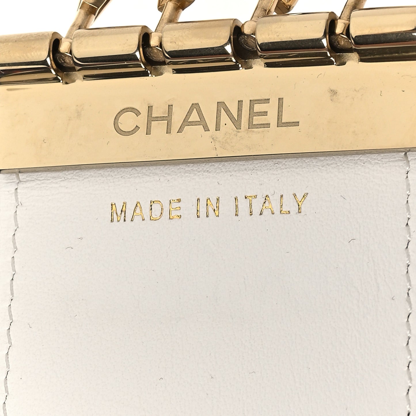 Caviar Quilted Classic 4 Key Holder Wallet White