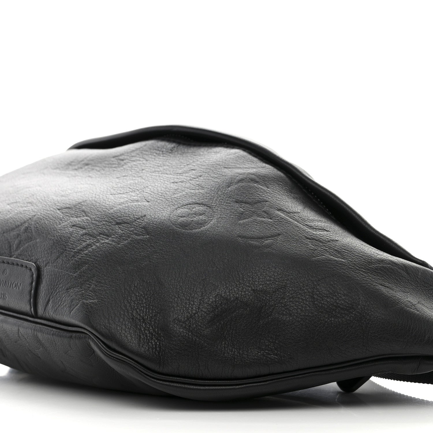 Louis Vuitton Calfskin Monogram Shadow Discovery Bumbag Black 9 of 9