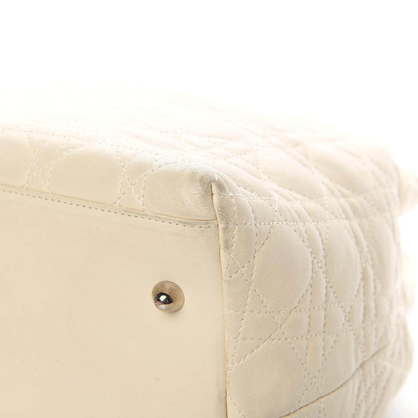 Lambskin Cannage Medium Soft Lady Dior Beige
