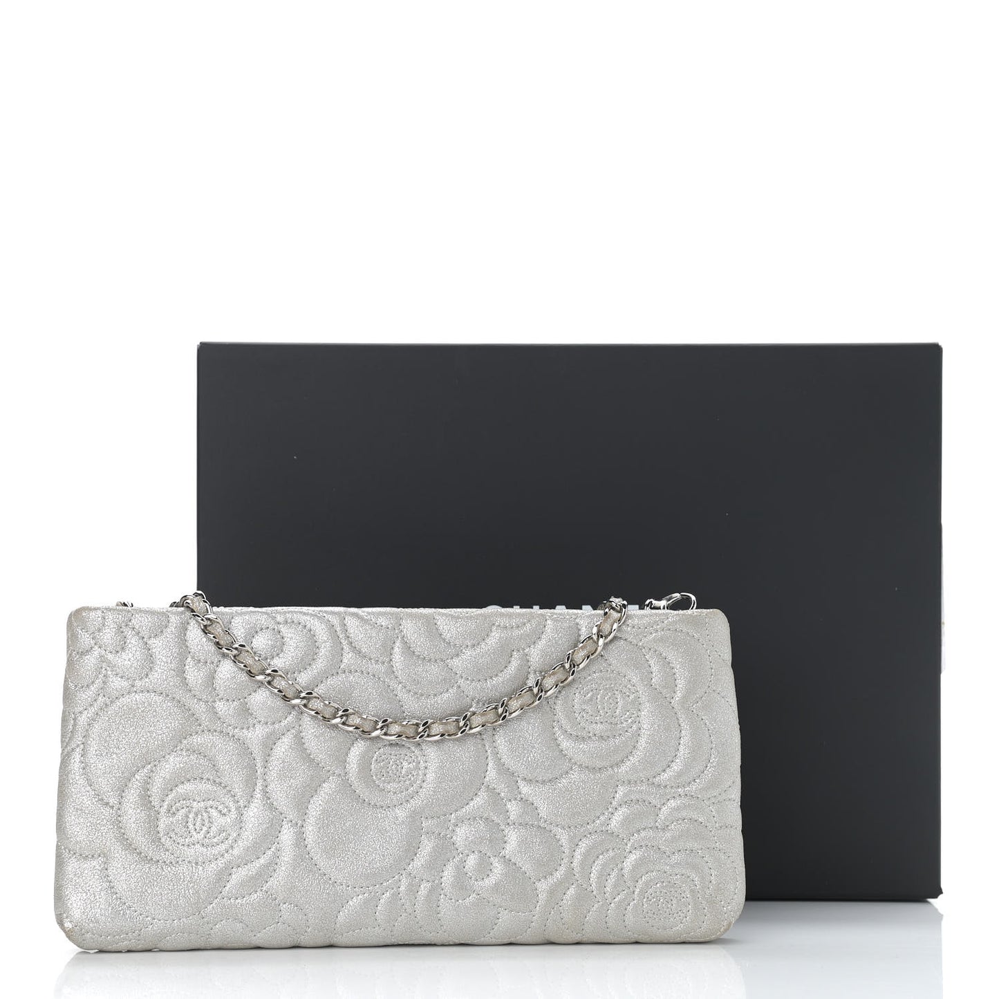 Metallic Lambskin Camellia Chain Pouch Silver