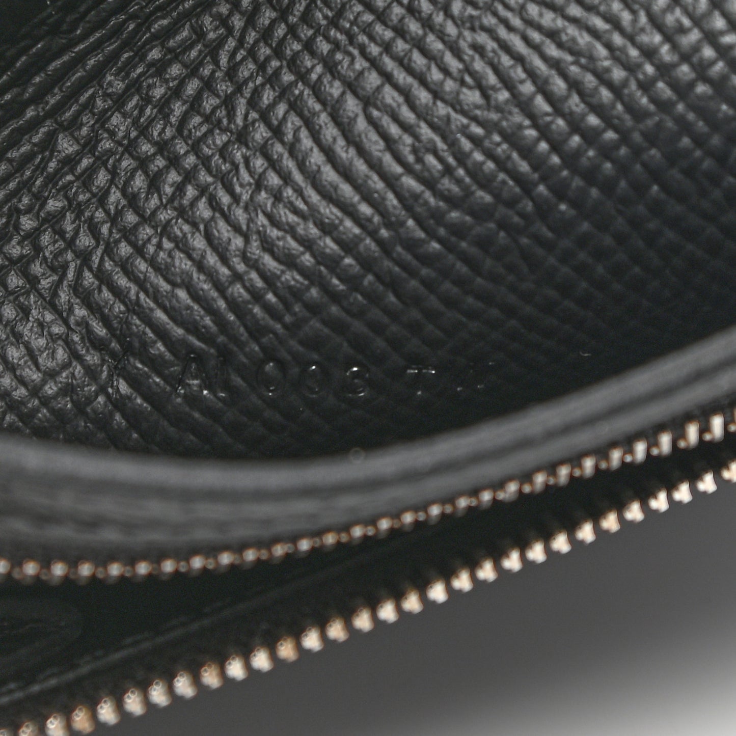 Epsom Bearn Compact Wallet Black
