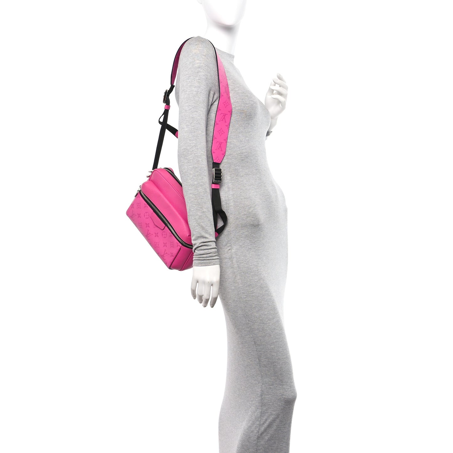 Taigarama Outdoor Messenger Fuchsia