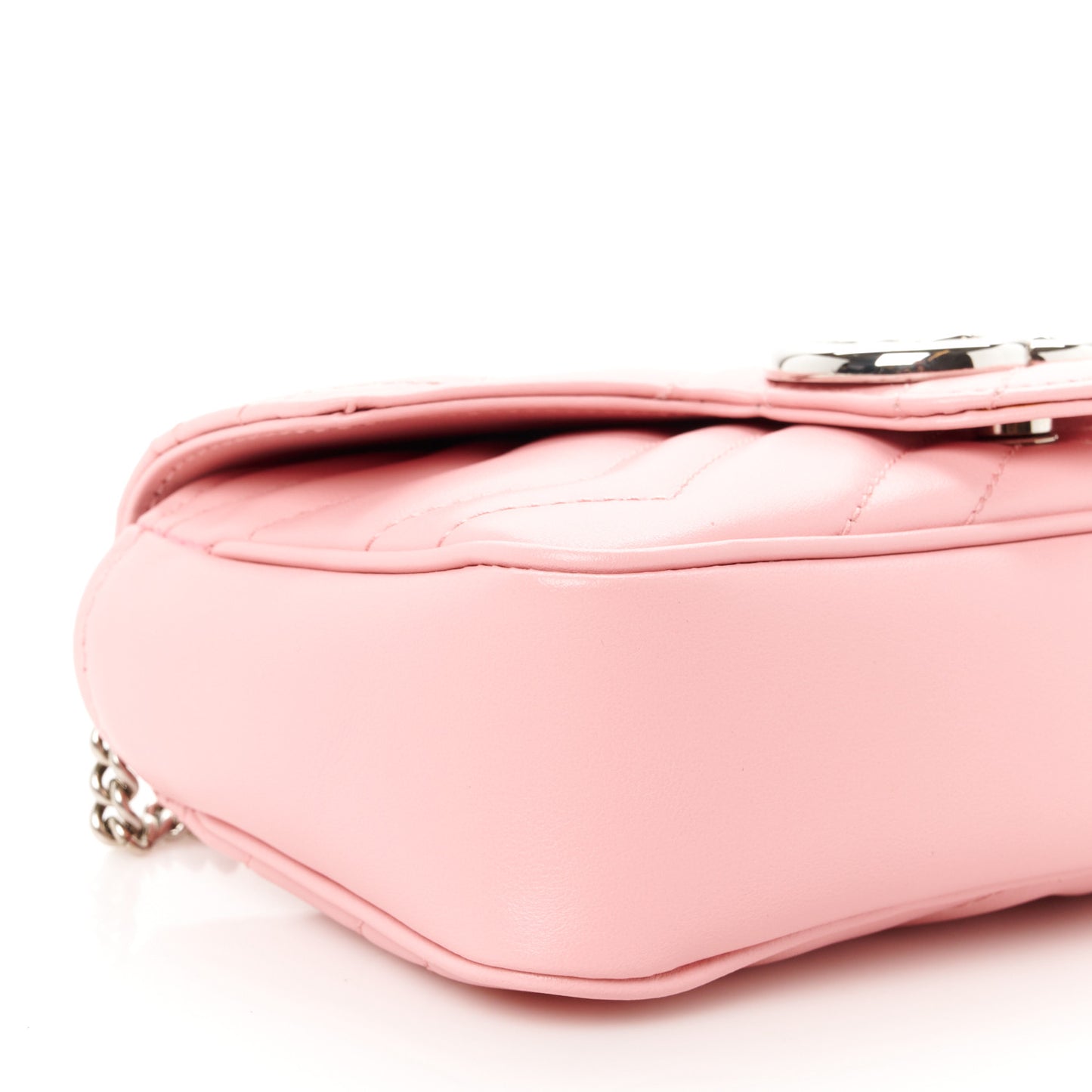 Calfskin Matelasse Super Mini GG Marmont Shoulder Bag Wild Rose