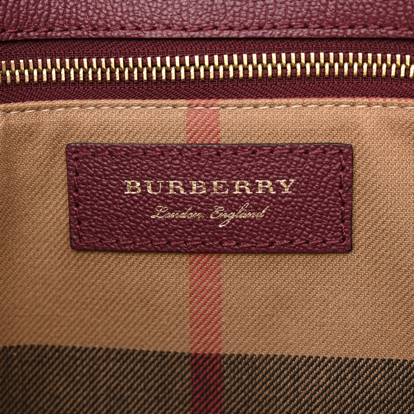 Soft Grain Medium Buckle Tote Dark Plum