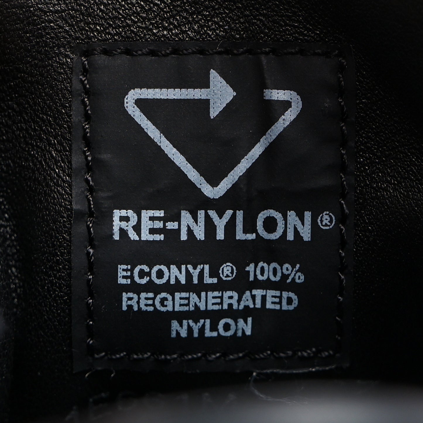 Re-Nylon Spazzolato Rubber Triangle Logo Macro Quilted Womens 45mm Platform Sneakers 37 Black
