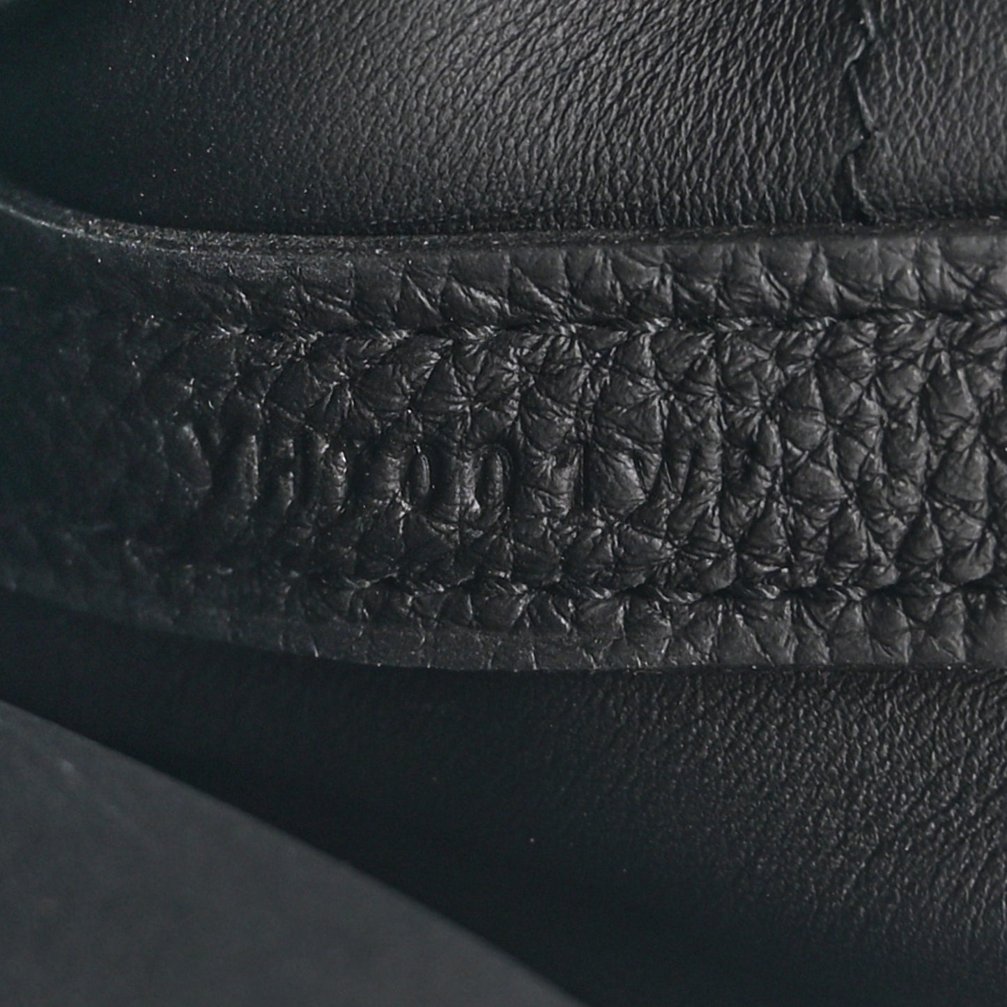 Togo Matte Alligator Swift Touch 35 24/24 Black