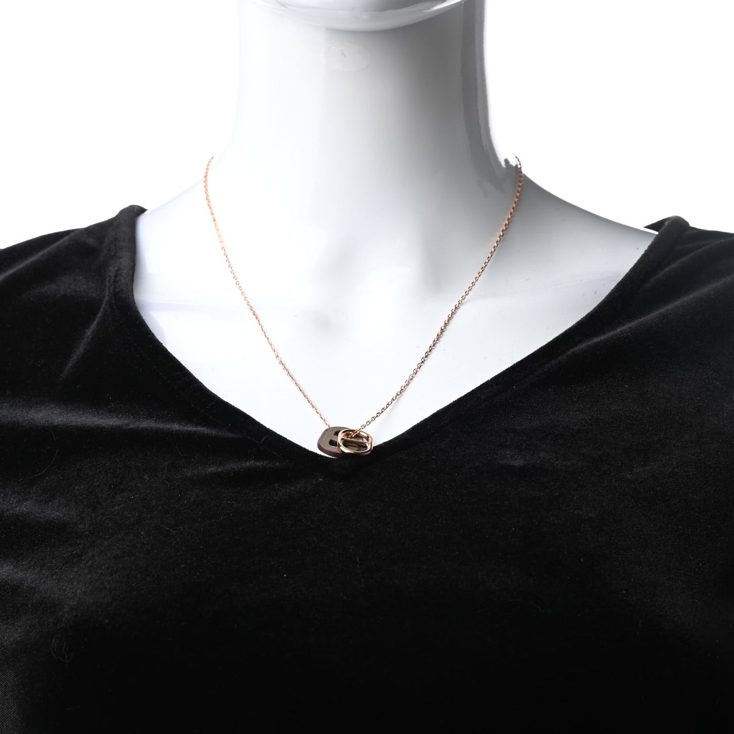 Swift O'Maillon Pendant Necklace Etoupe