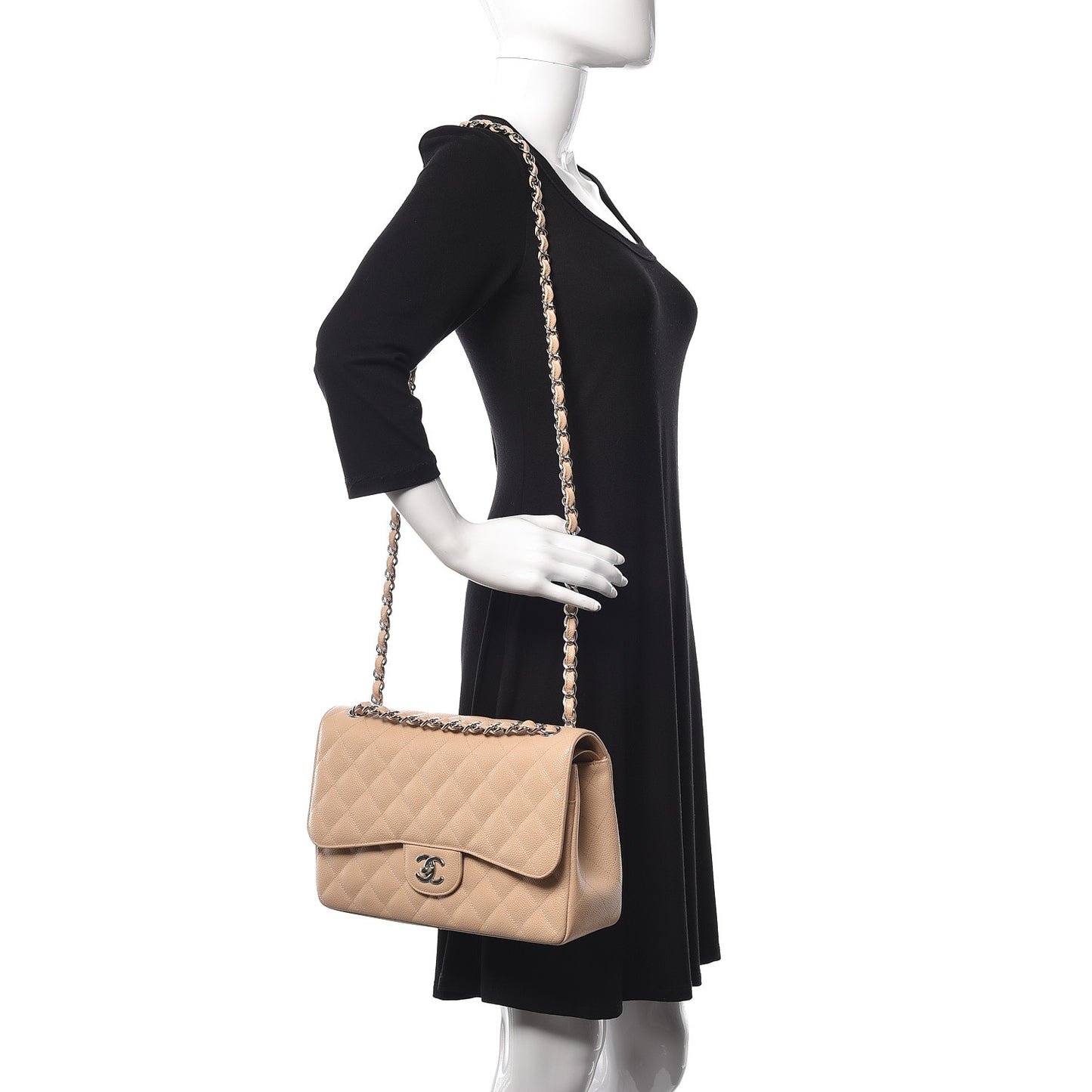 Caviar Quilted Jumbo Double Flap Beige Clair
