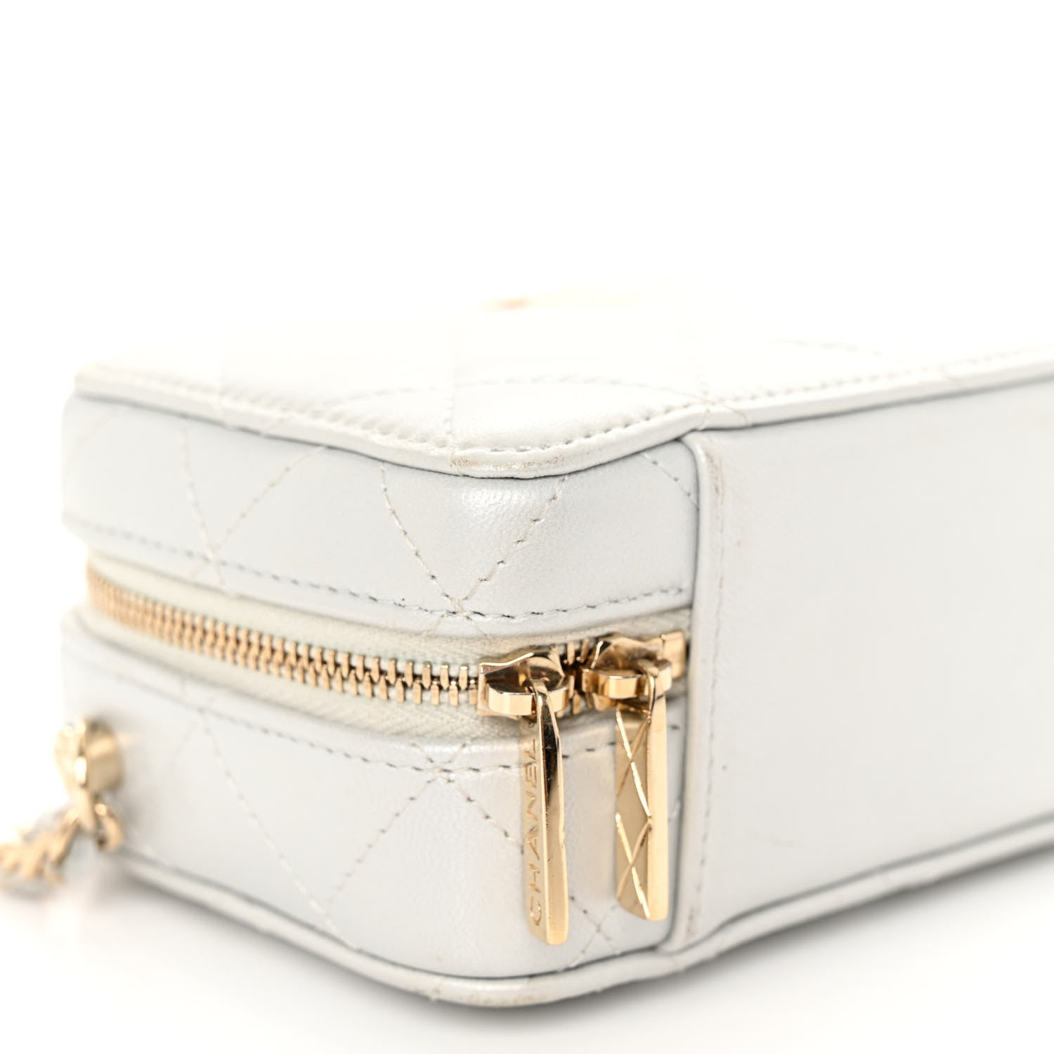 Chanel Metallic Lambskin Quilted Top Handle Vanity Case Silver 10 of 11