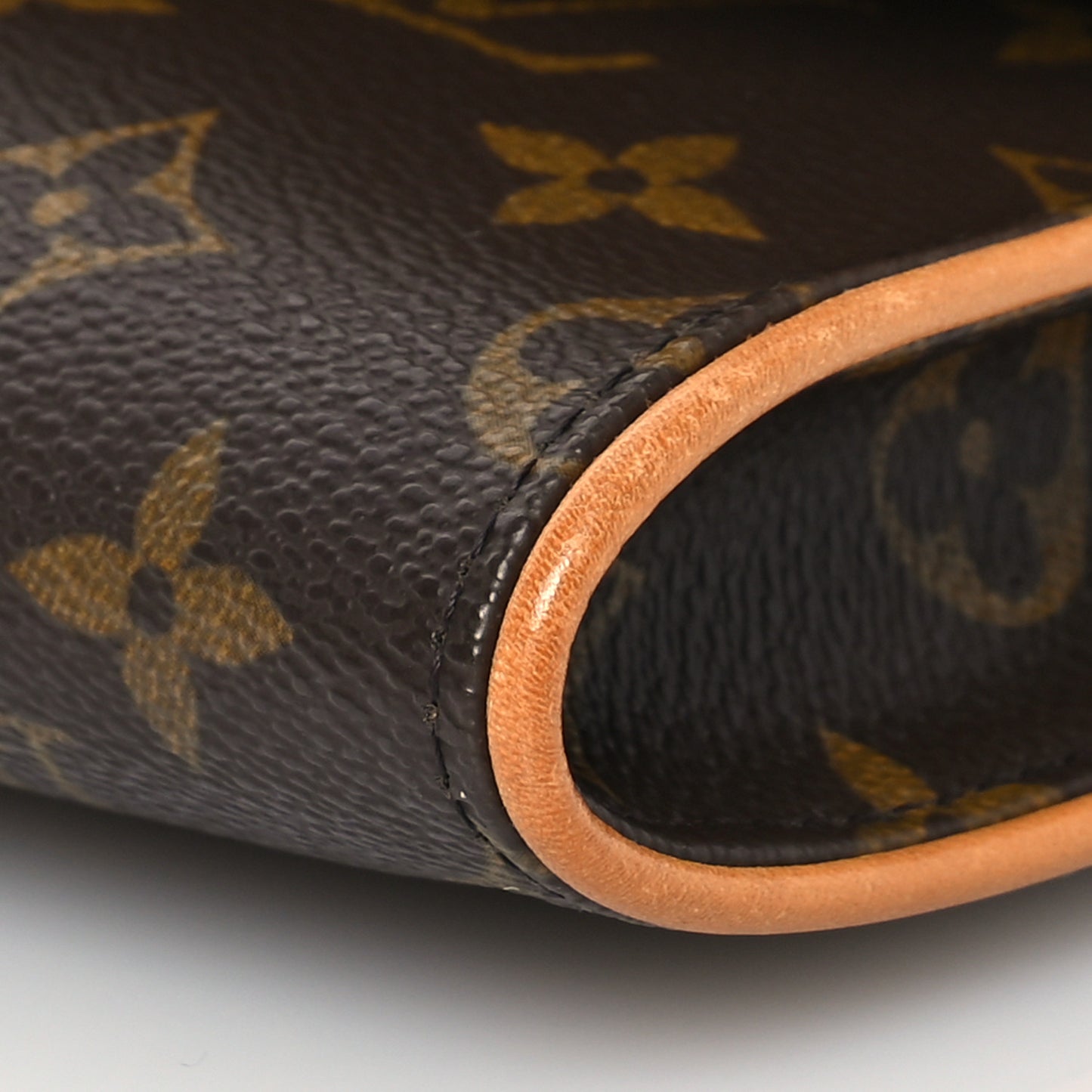 Monogram Pochette Twin GM