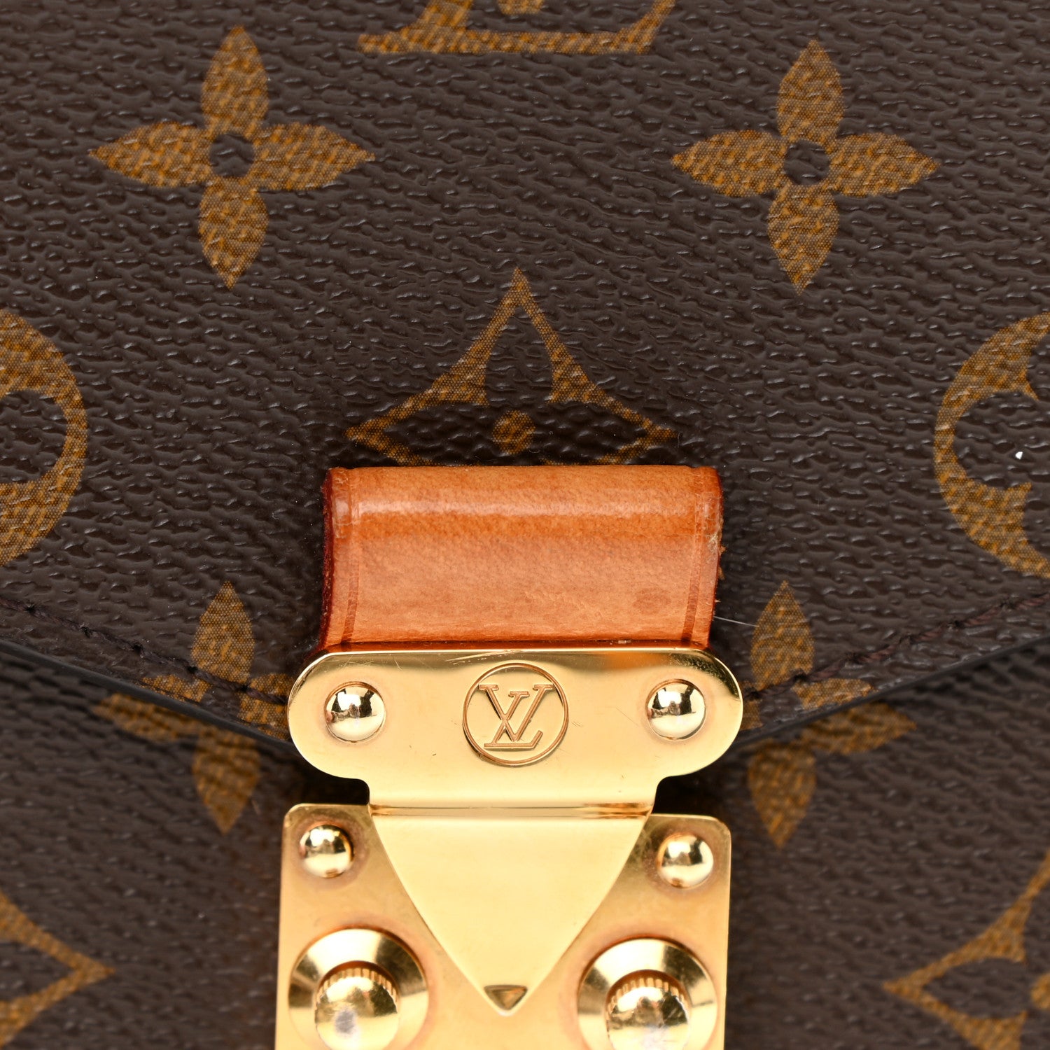 Louis Vuitton Monogram Pochette Metis 10 of 18