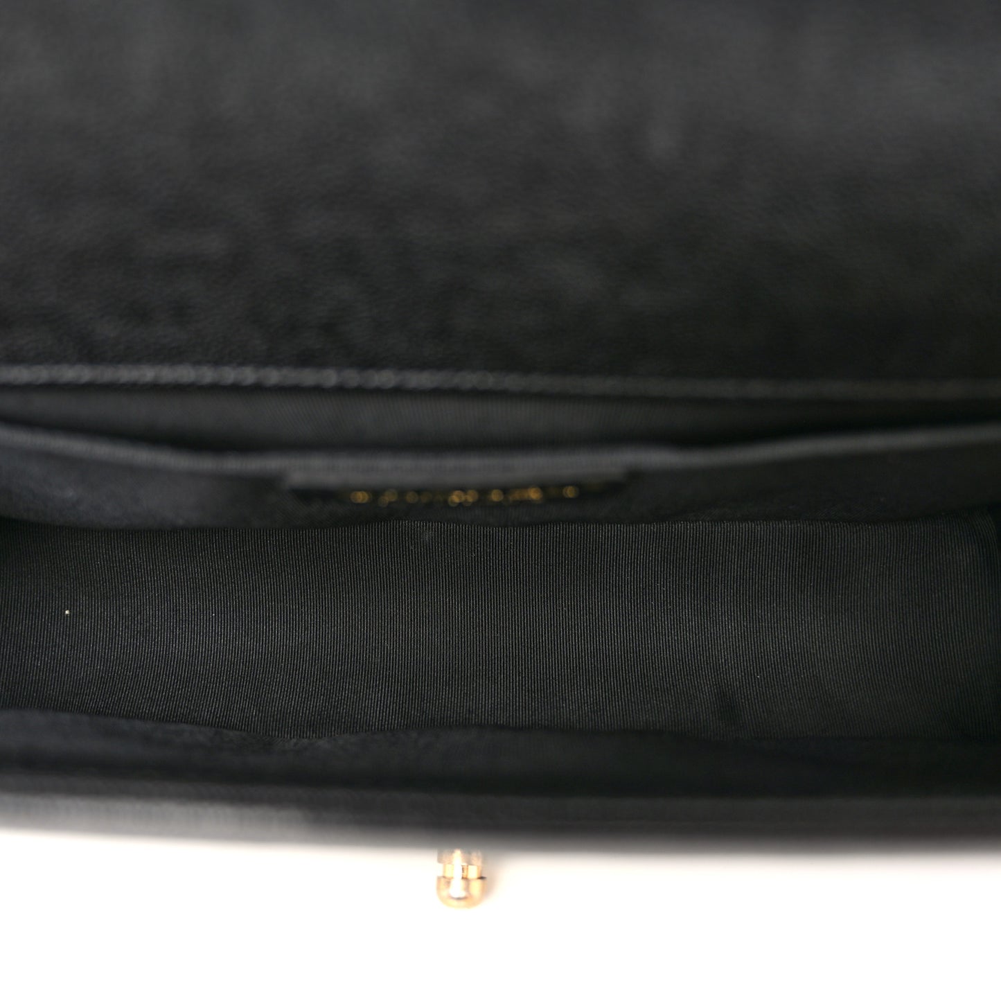 Caviar Chevron Quilted Medium Boy Flap Black