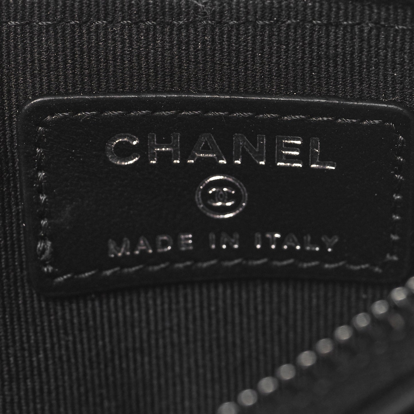 Calfskin Quilted Zip Card Holder So Black