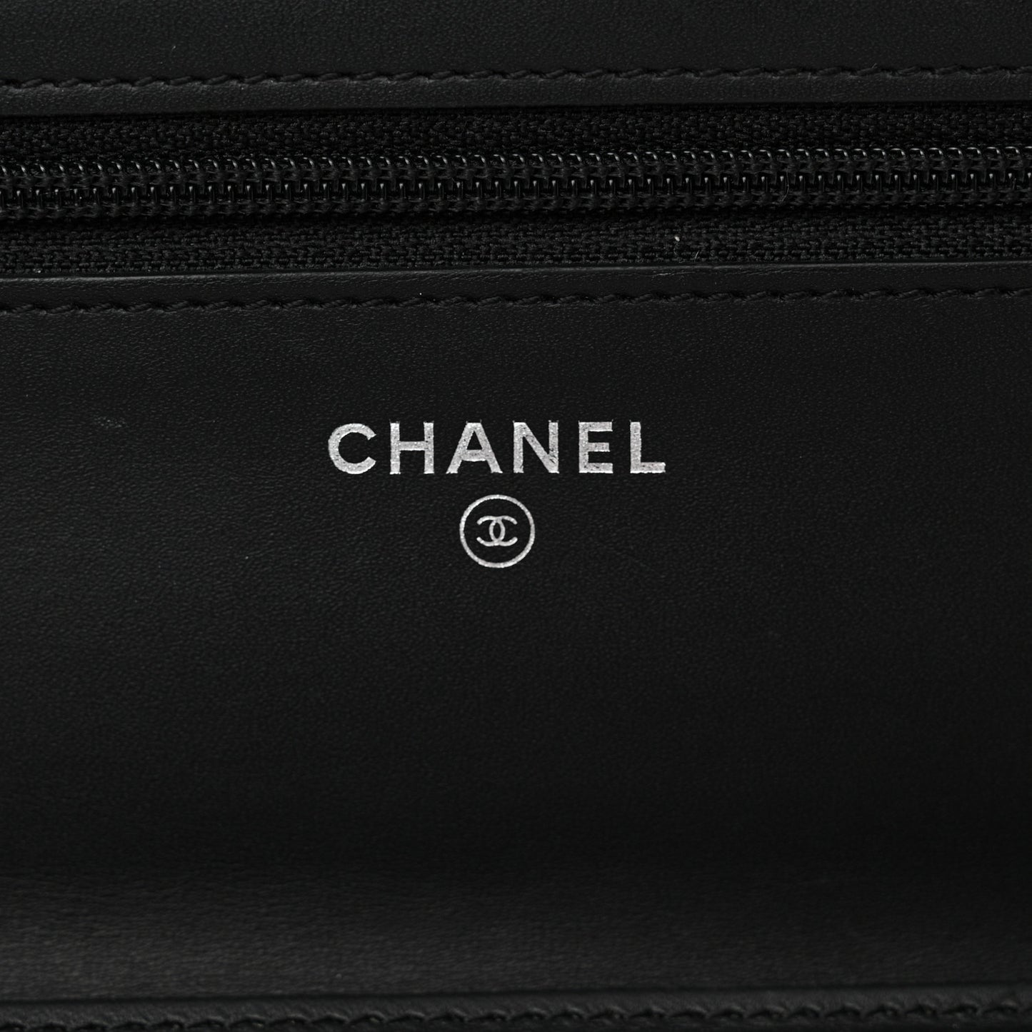 Patent Calfskin Quilted Wallet On Chain WOC Black