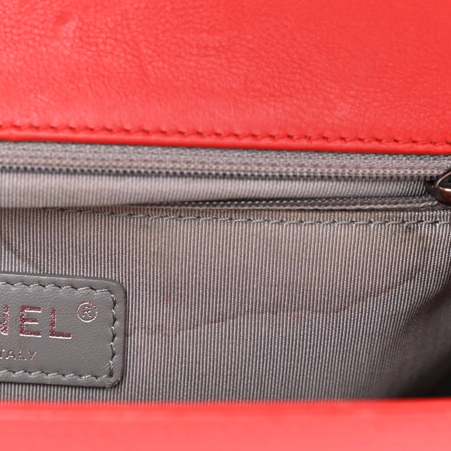 Calfskin Double Stitch New Medium Boy Flap Red