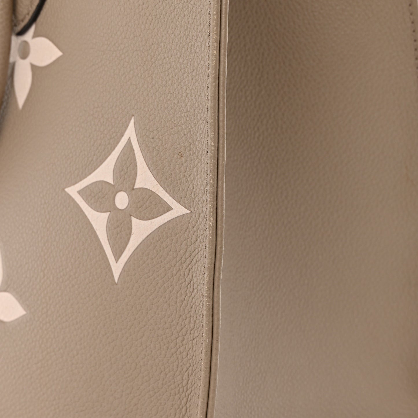 Empreinte Monogram Giant Onthego MM Tourterelle Creme