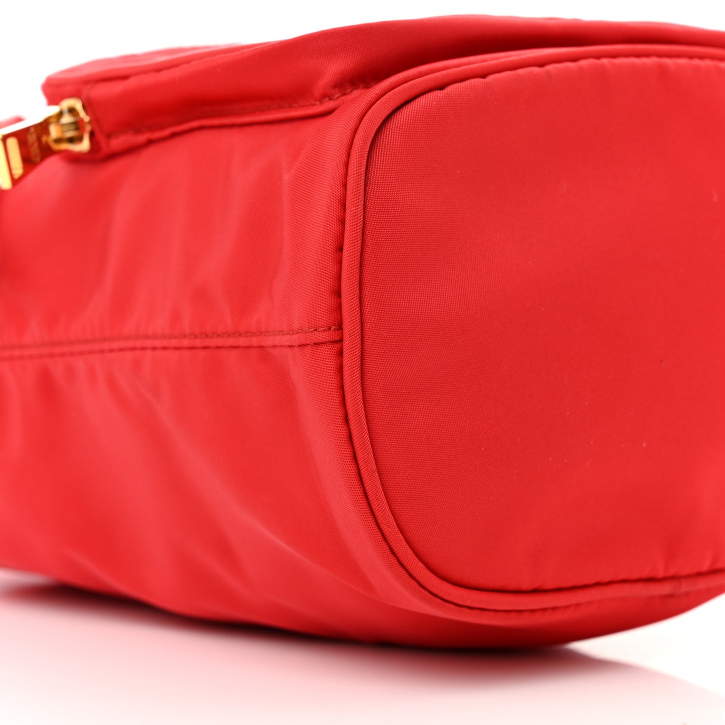Saffiano Tessuto Nylon Mini Bucket Crossbody Bag Fuoco