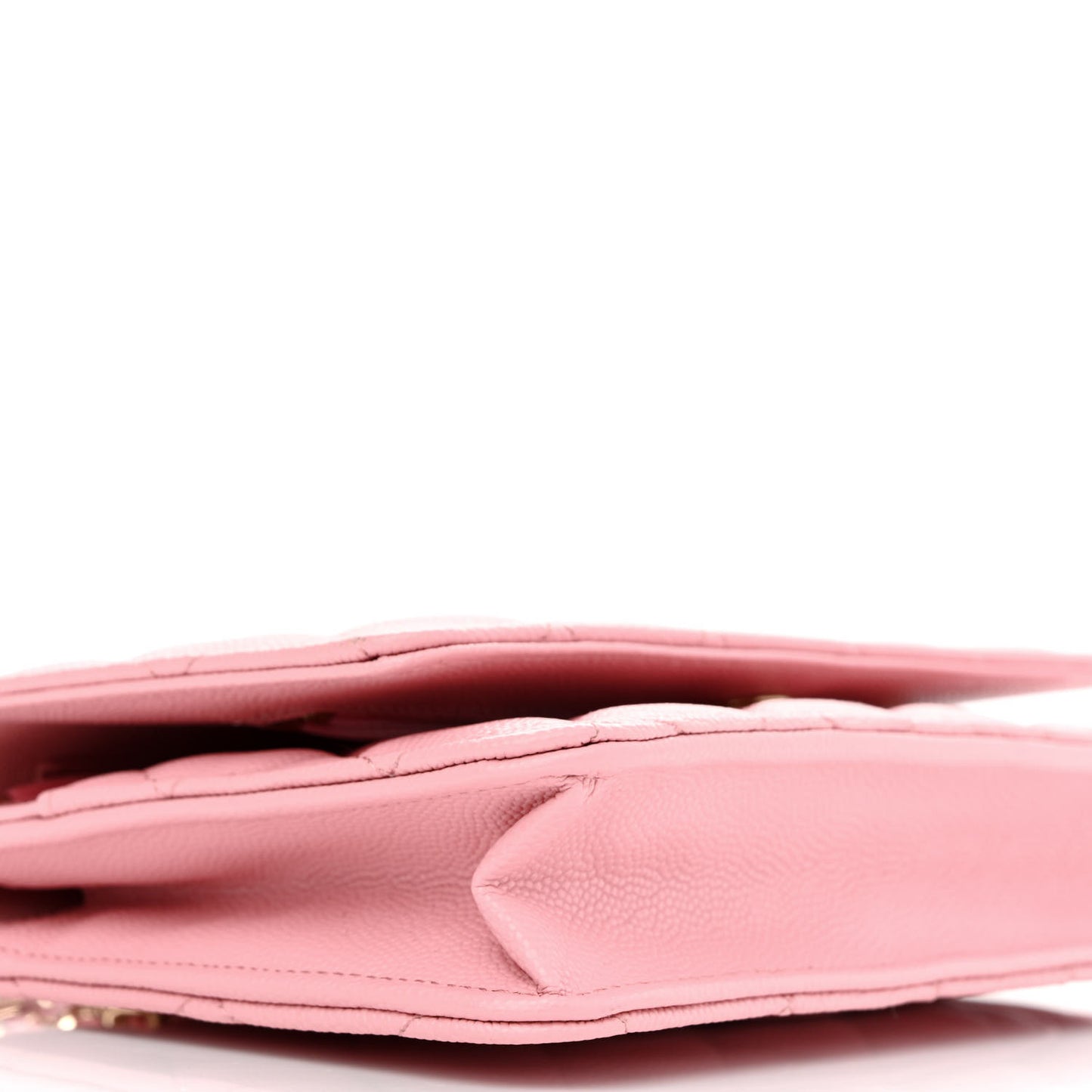 Caviar Quilted Wallet On Chain WOC Light Pink