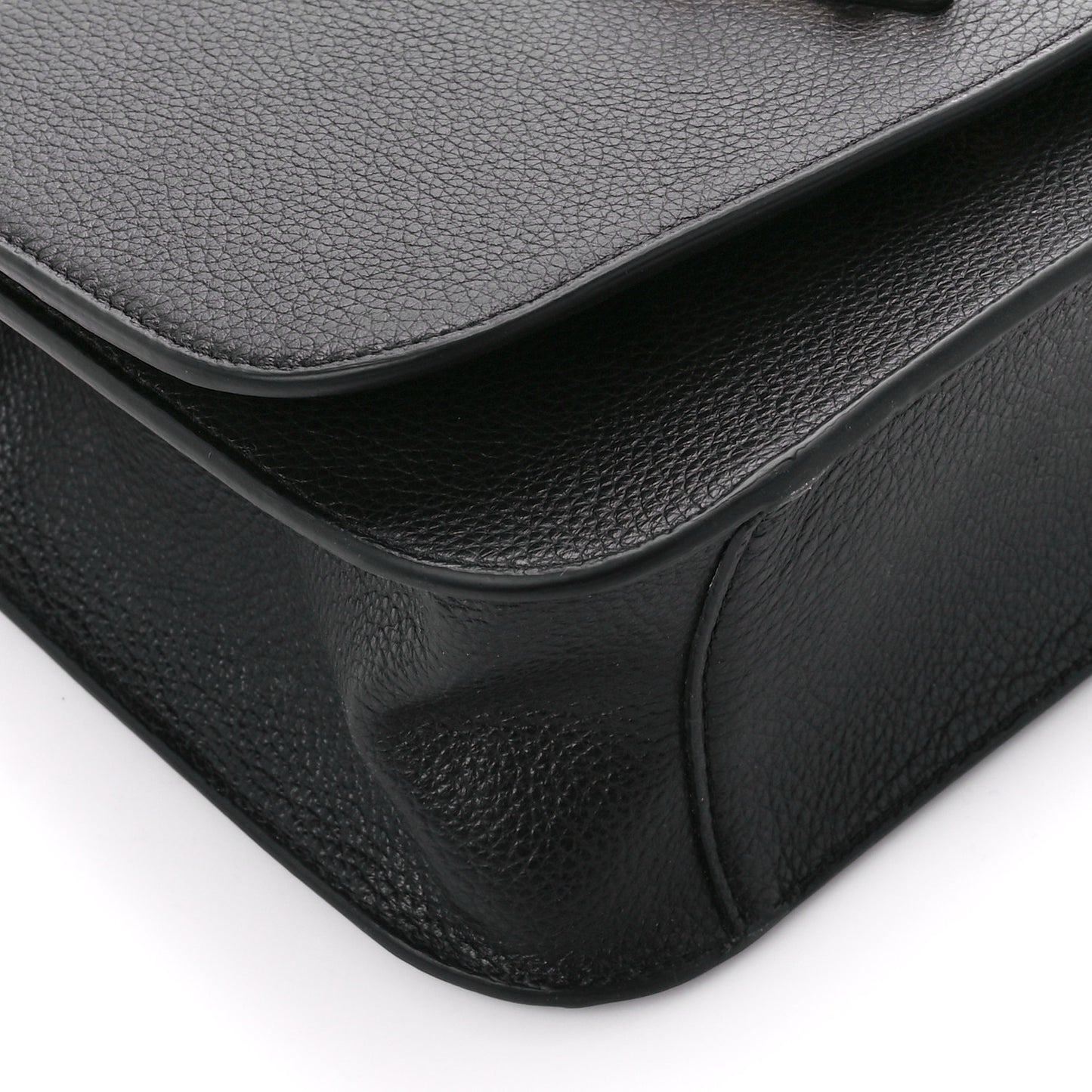 Grainy Calfskin Virtus Chain Crossbody Black