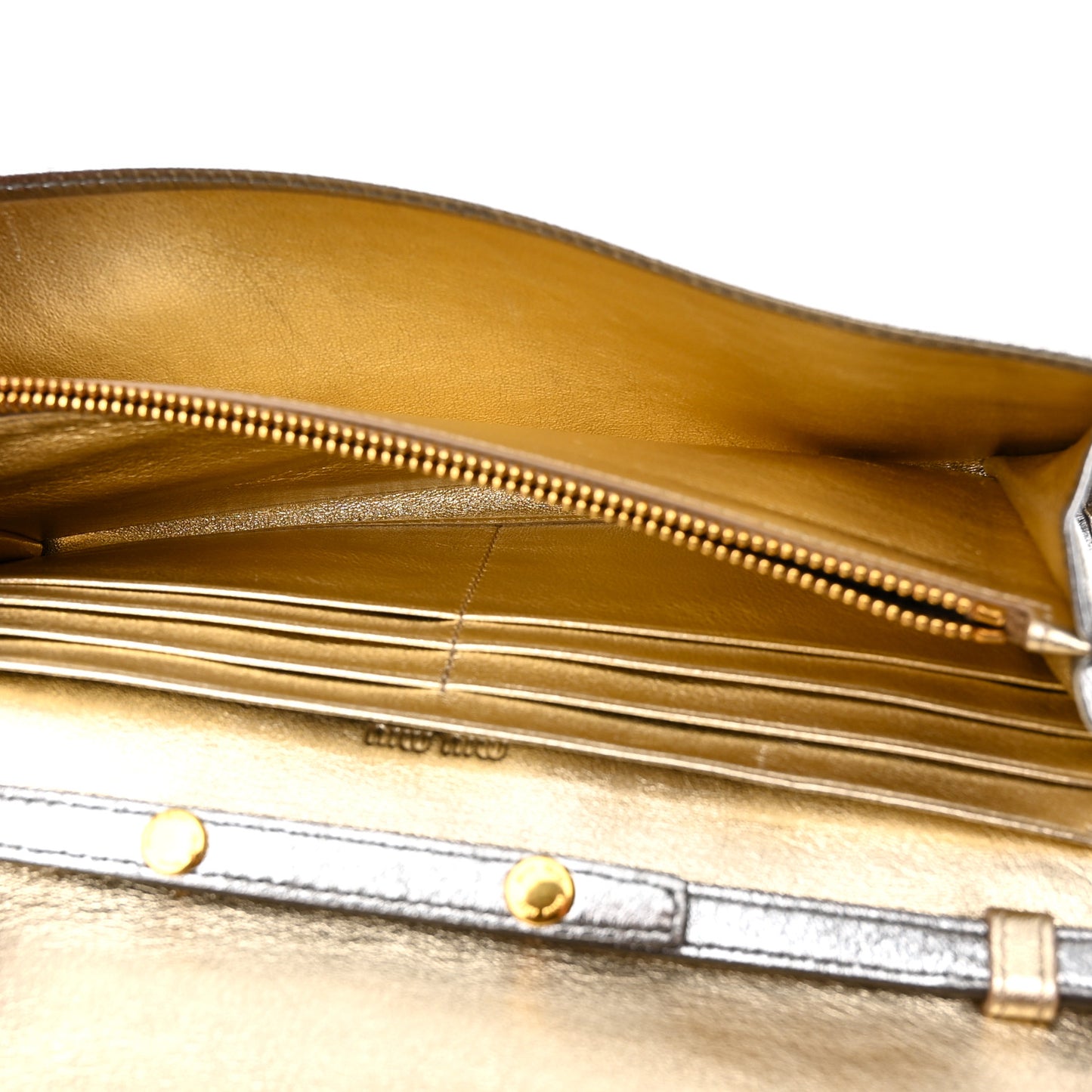 Metallic Nappa Matelasse Wallet On Chain Silver