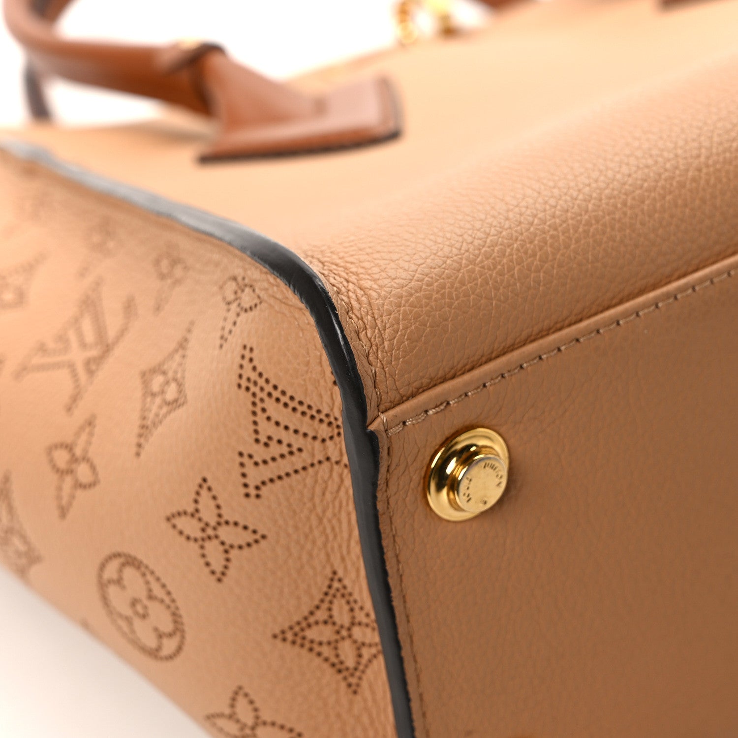Louis Vuitton Mahina On My Side Arizona 9 of 10