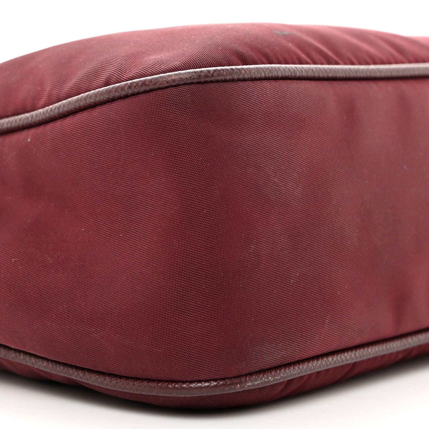 Tessuto Nylon Re-Edition 2005 Shoulder Bag Granato