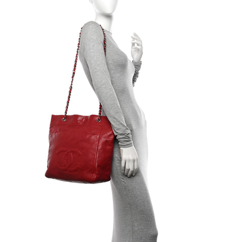 Soft Caviar Large Timeless CC Shoulder Bag Red