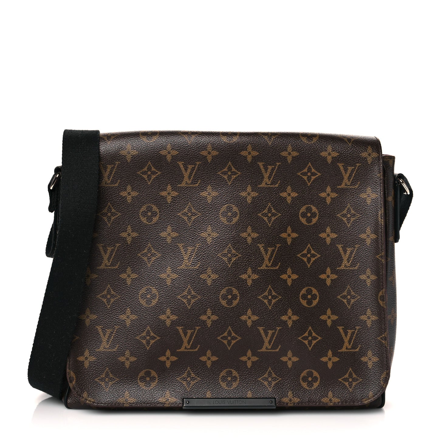 Monogram Macassar District MM
