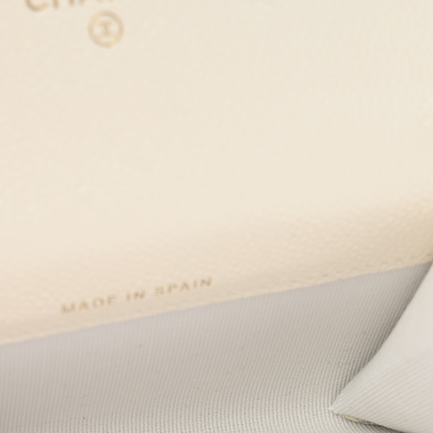Caviar Quilted Multi Chain CC Flap Card Holder White