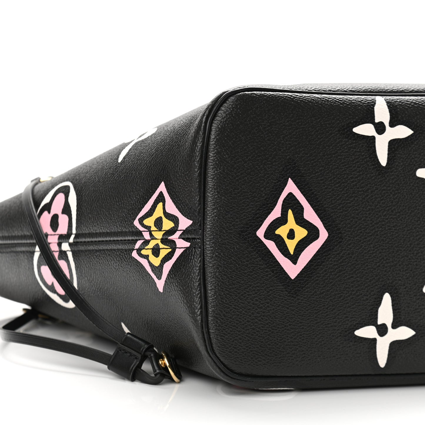 Monogram Giant Wild At Heart Neverfull MM Black