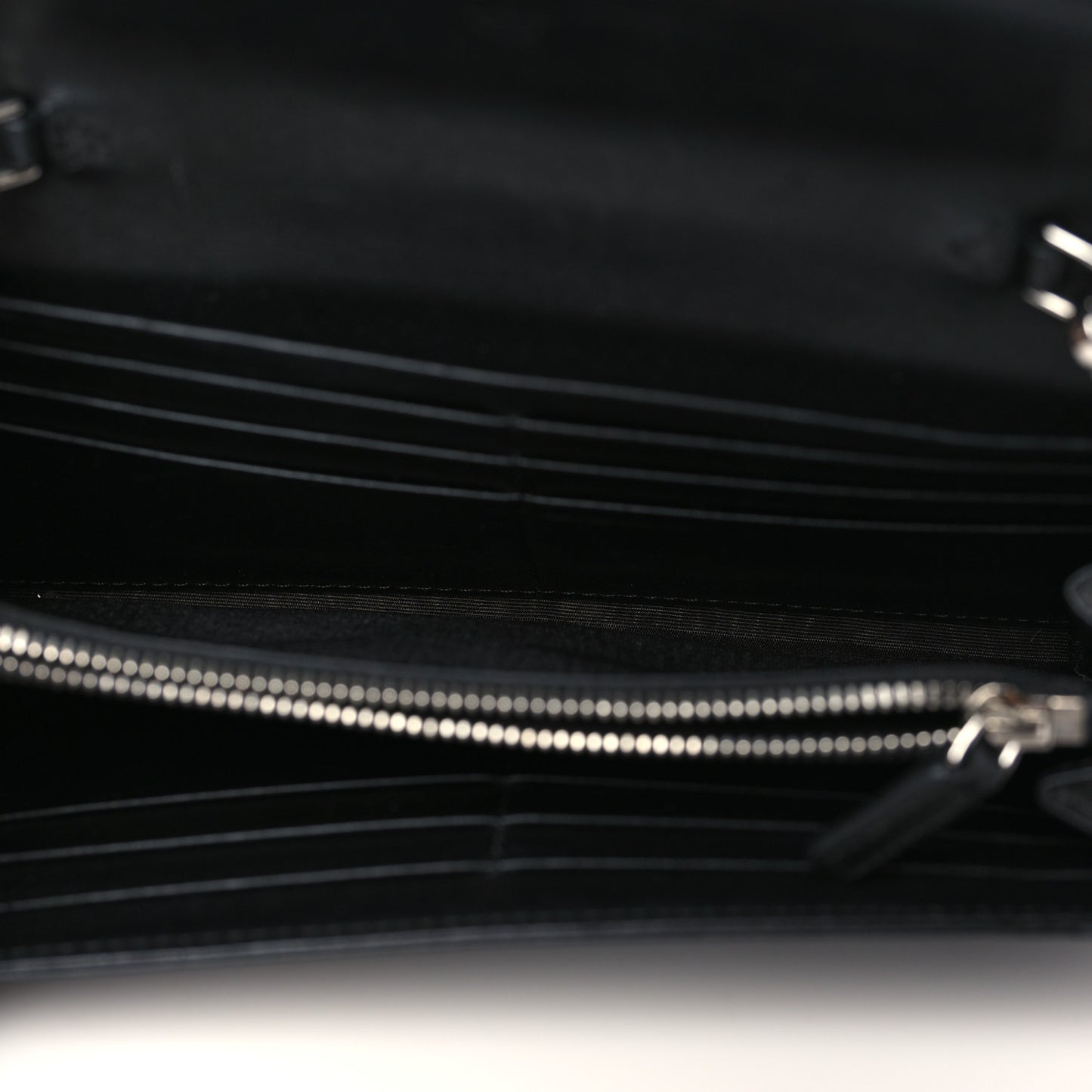 Visetos Large Patricia Wallet On Chain Black