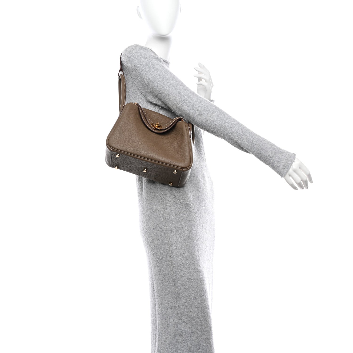 Hermes Taurillon Clemence Lindy 26 Etoupe 2 of 11