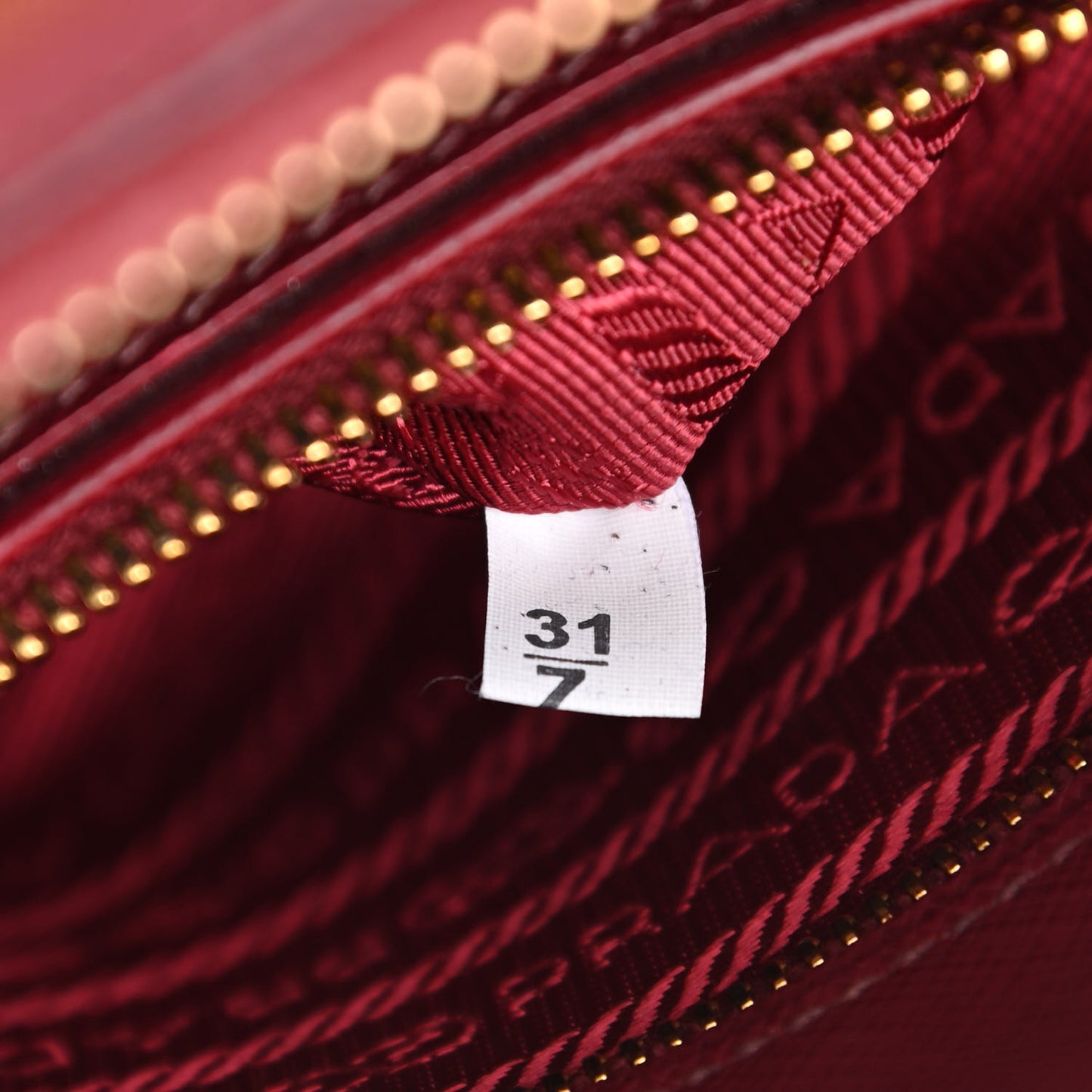Saffiano Lux Small Promenade Tote Cerise