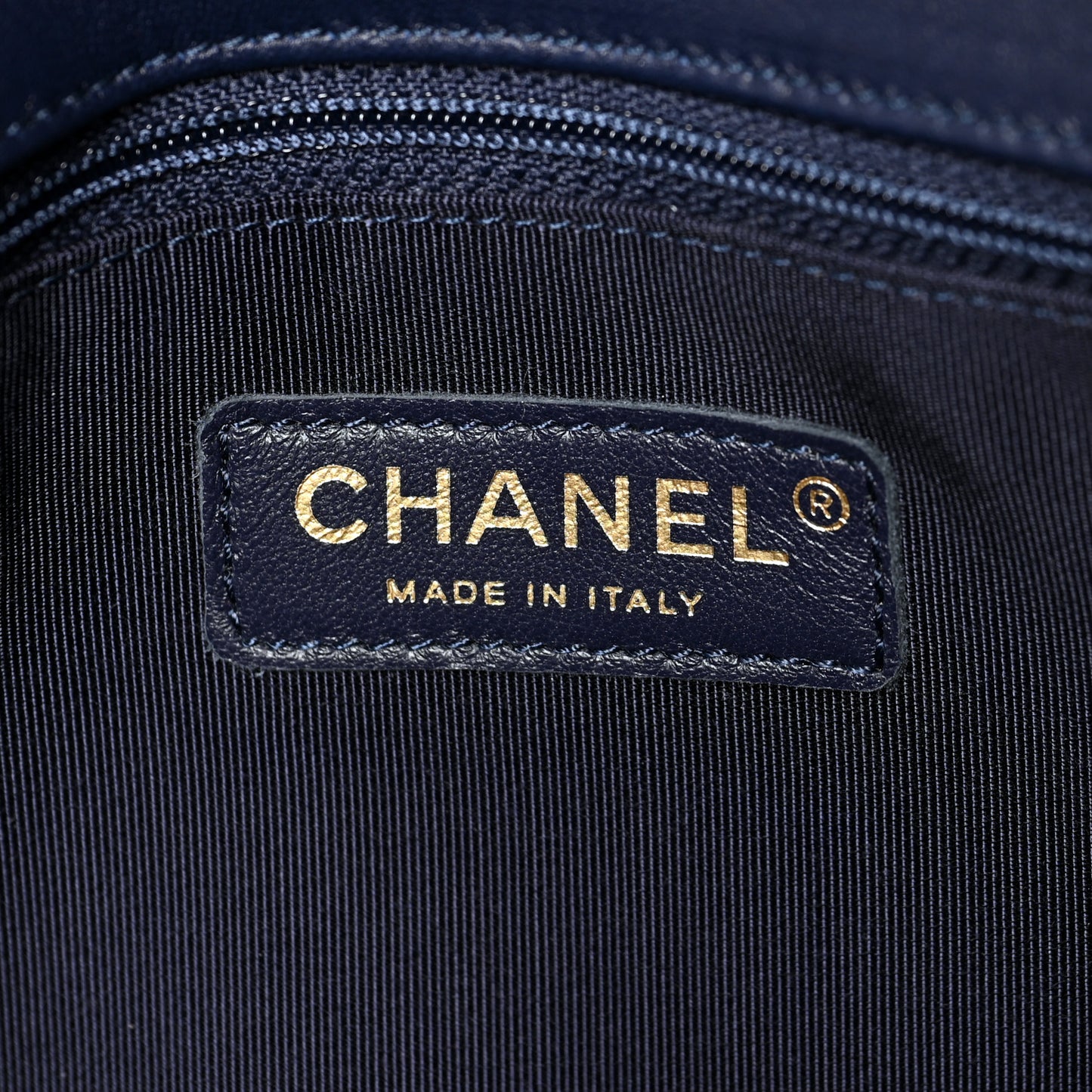 Lambskin Quilted CC Unchained Clutch Navy