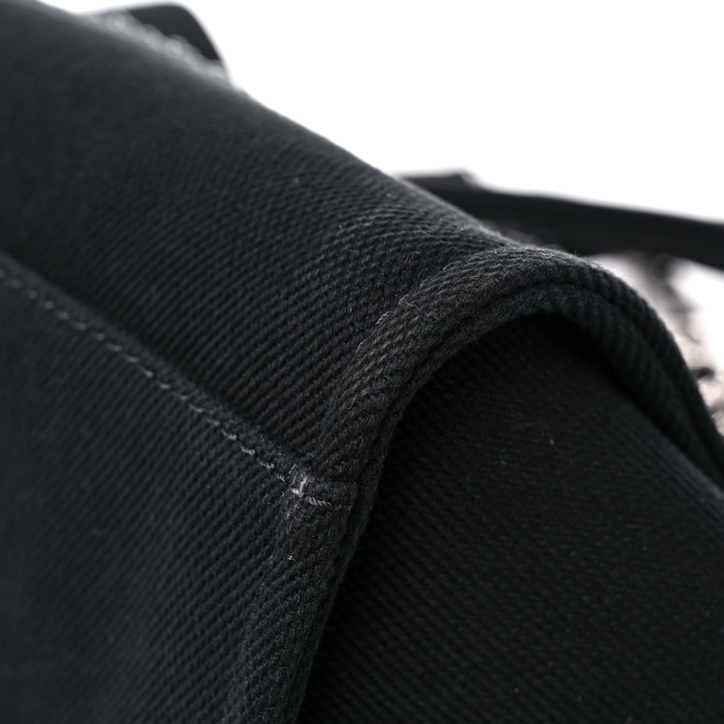 Canvas Pearl Medium Deauville Tote Black