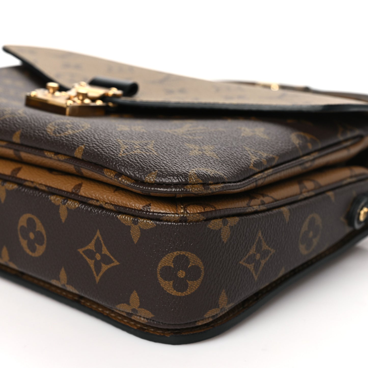 Reverse Monogram Pochette Metis